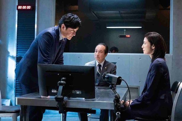 『劇場版「緊急取調室 THE FINAL」』は12月26日(金)より公開 [C]2025 劇場版「緊急取調室 THE FINAL」製作委員会