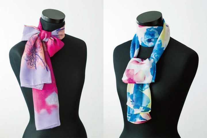 ロングスカーフの大人スタイリッシュな巻き方2選！「リボン結び」と「トリプルテイル」で簡単に上級者風