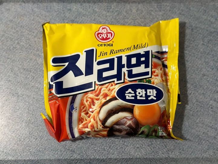 DAISO(ダイソー)：オットギ ジンラーメン マイルド 120g