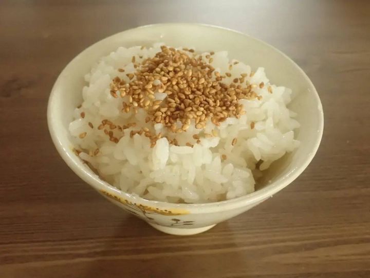 DAISO(ダイソー)：真誠 無添加ふりかける胡麻おかか味 30g