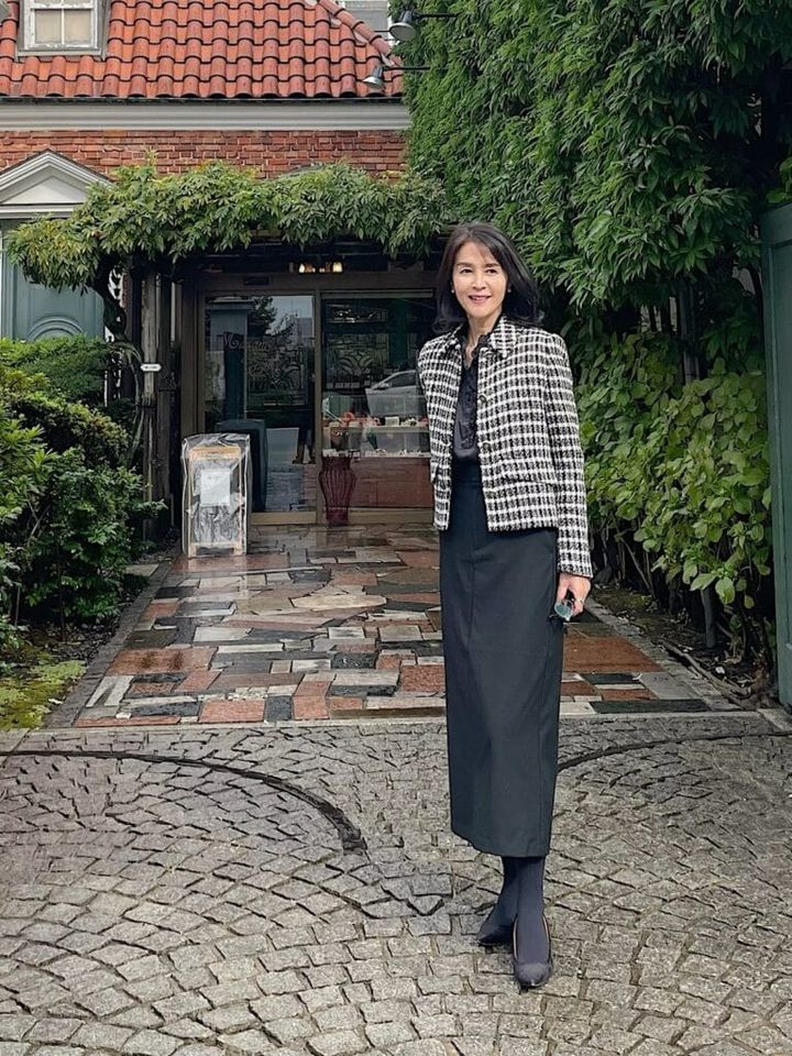 有村さん_guナローロングスカートZ(ブラック)_1