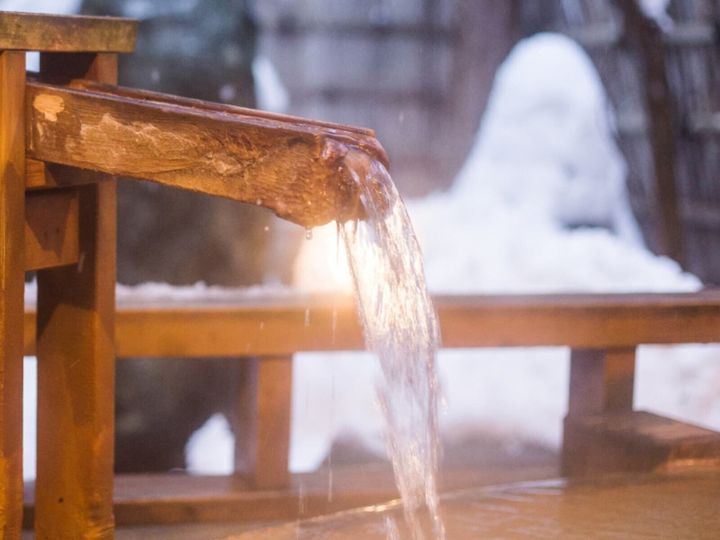 All About ニュース編集部が全国250人を対象に実施した「長期休みに行きたい温泉地に関するアンケート」の調査結果から、「長期休みに行きたいと思う山形県の温泉地」ランキングを発表！ 2位「銀山温泉」を抑えた1位は？