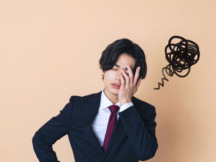 今回は「初対面の男性を一発で萎えさせてしまうNGな言動・行動」をピックアップしてみました。特に婚活中の女性は、最初が肝心の出会いの場（リアルでもネットでも）でNGをしてしまわぬよう、心がけましょう。