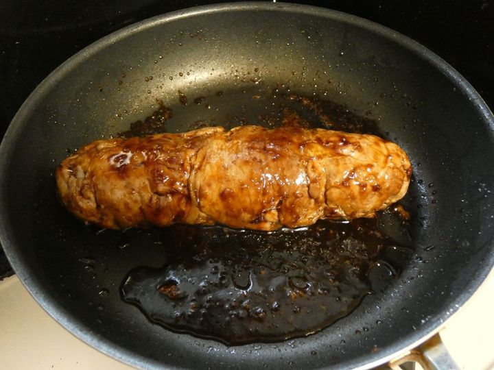 煮込まず簡単！食べ応えバッチリの「餅チーズの豚こまレンチンチャーシュー」