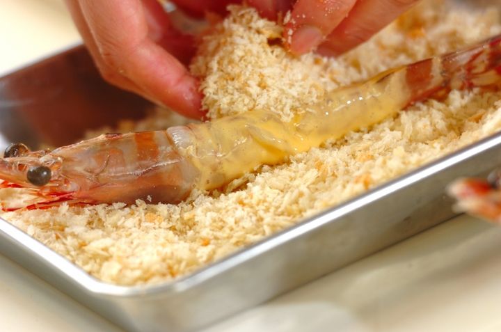 頭付きエビフライの作り方1