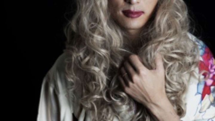 横断歩道で近づいてきたのは...（画像はphotoAC）