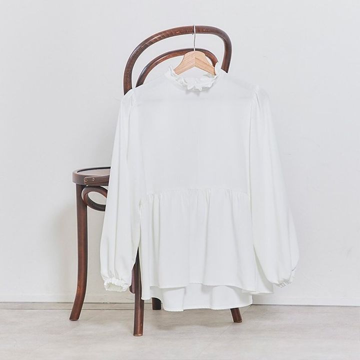 しまむらのフリルギャザーブラウス（まいまい）