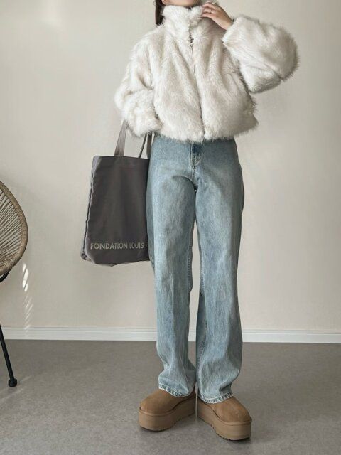 2025冬おすすめ大人女性ファーアウターカジュアルコーデ