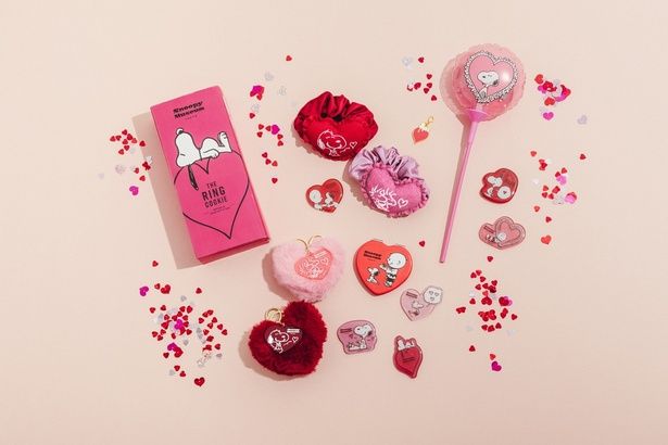 「BROWN'S STORE(ブラウンズストア)」では「ハッピー・ラブ」限定グッズがずらり