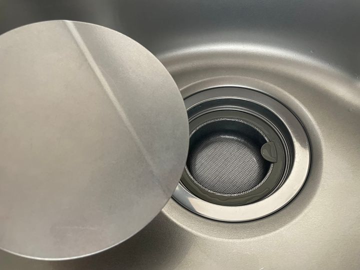 梅雨時こそ実践したい！キッチンの排水口ストレスを解消するアイデア3つ