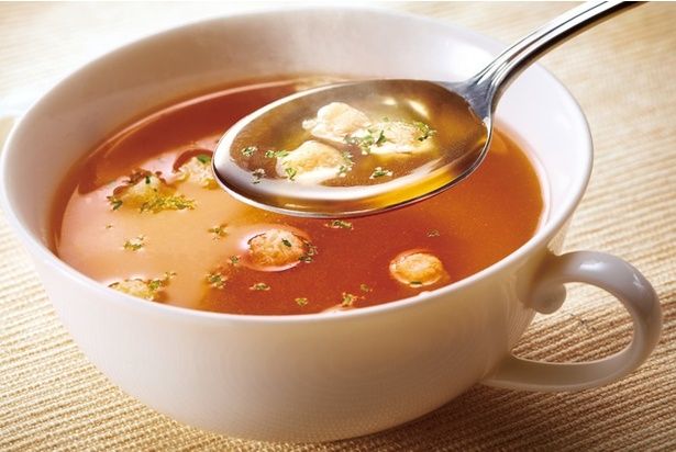 家庭ではおなじみの味だが、いざ手作りしようとすると時間もお金もかかるコンソメ