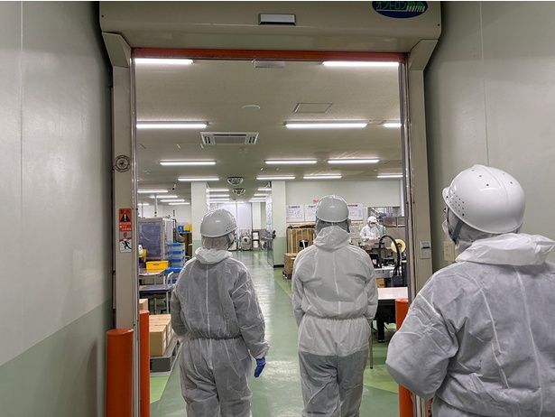 いざ、工場の内部へ