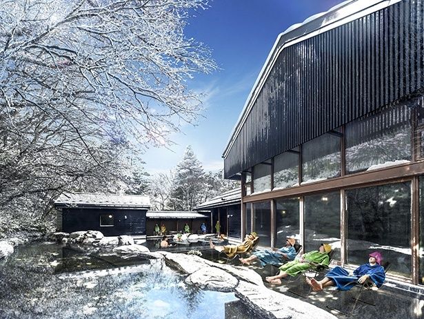 トンボの湯の屋外で外気浴を楽しむ様子