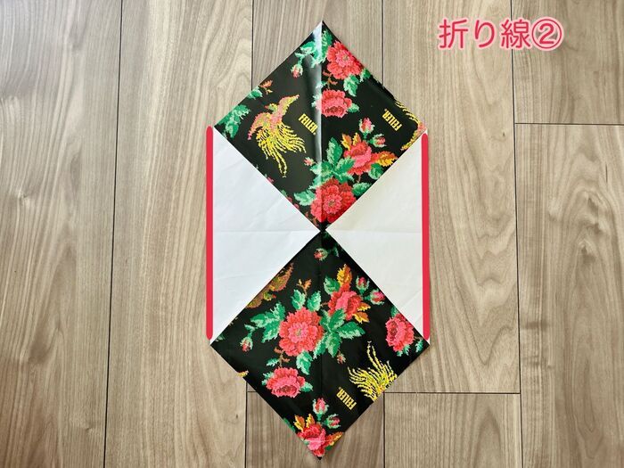 不器用さんでもOK！『簡単ギフト袋』の作り方。包装紙1枚でこんなに可愛くなるなんて♡