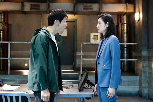 総理大臣を襲った森下(佐々木蔵之介)の目的とは!? [c]2025劇場版「緊急取調室 THE FINAL」製作委員会