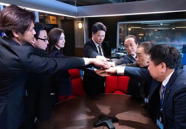 以前は一匹狼タイプの真壁だったが、いまはキントリチームと固い絆で結ばれている [c]2025劇場版「緊急取調室 THE FINAL」製作委員会