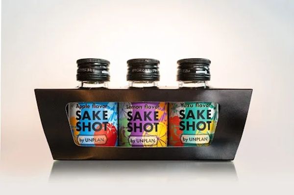 UNPLAN Village Hakubaと市野屋酒造が、ショットスタイルで楽しむ日本酒を発売！