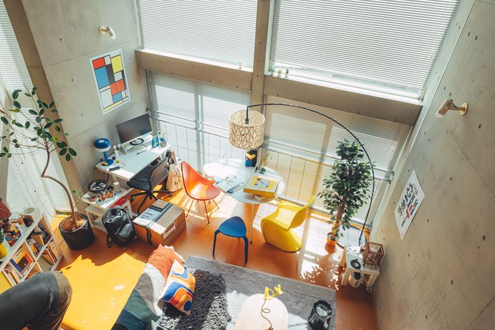 カラー選びで個性を演出。色使いにこだわったインテリア3選