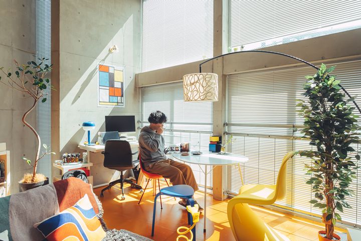 カラー選びで個性を演出。色使いにこだわったインテリア3選