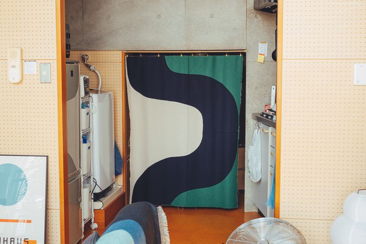 カラー選びで個性を演出。色使いにこだわったインテリア3選