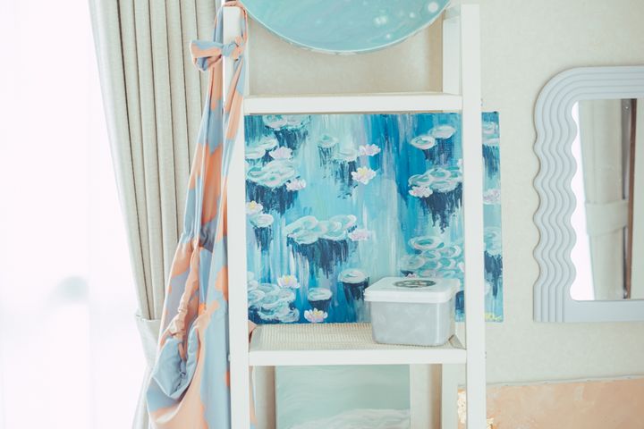 カラー選びで個性を演出。色使いにこだわったインテリア3選