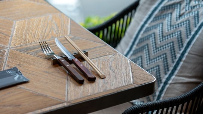 Restaurant &Grill Nine Doors テーブル