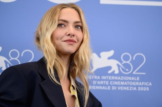 実在したシェーカー教の宗教指導者、アン・リーを演じたアマンダ・セイフライド Credits Aleksander Kalka, La Biennale di Venezia - Foto ASAC