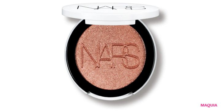大西流星 りゅちぇ マキアベストコスメ2025下半期 NARS ライトリフレクティング ルミナイジングパウダー 03960