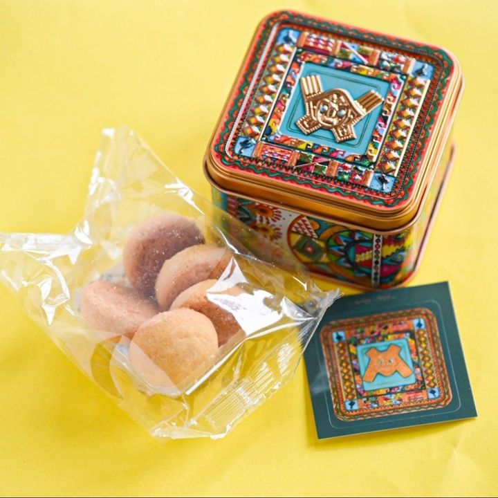 会場限定！1人3点のみしか買えない大人気お菓子缶