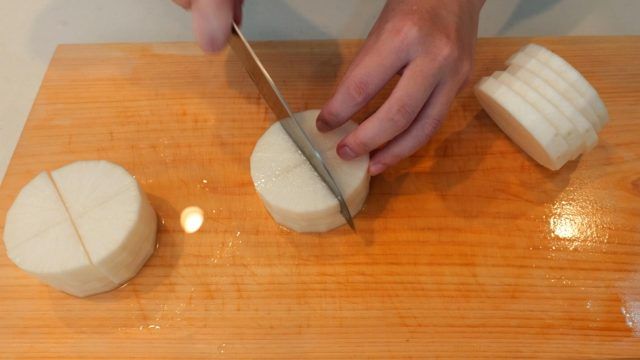 カットした大根