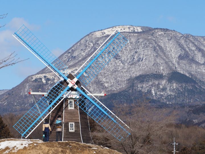 All About ニュース編集部が全国250人を対象に実施した「年末年始に行きたい道の駅に関するアンケート」の調査結果から、年末年始に行きたいと思う「群馬県の道の駅」ランキングを発表！ 2位「ぐりーんふらわー牧場・大胡」を抑えた1位は？
