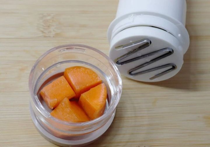 ダイソー ミニ野菜チョッパー