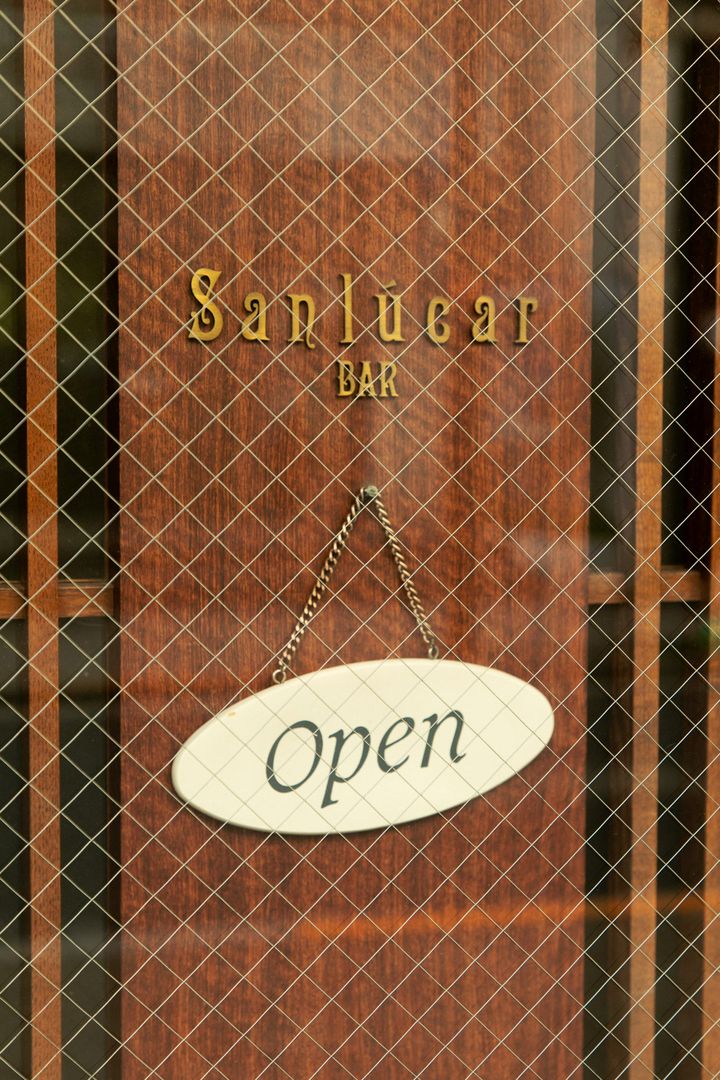 『サンルーカル・バー』外観