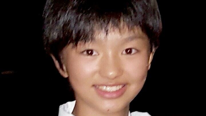 【写真・画像】去年デビューの21歳8頭身美女、子どもの頃は人気女優似「面影ある」「似てる！」 1枚目