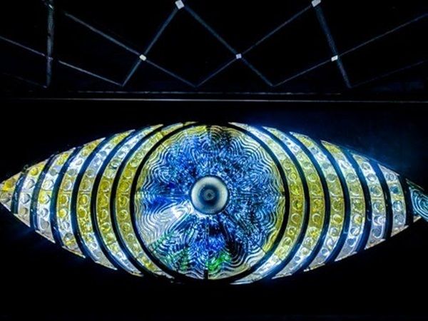 新宿でアートイルミネーション「Shinjuku Neon Walk」開催中！「新宿の目」特別点灯も