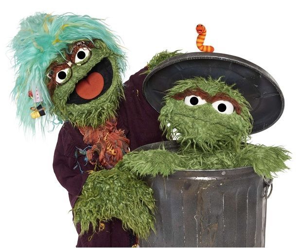 【画像】オスカーと母親のミズ・グラウチ