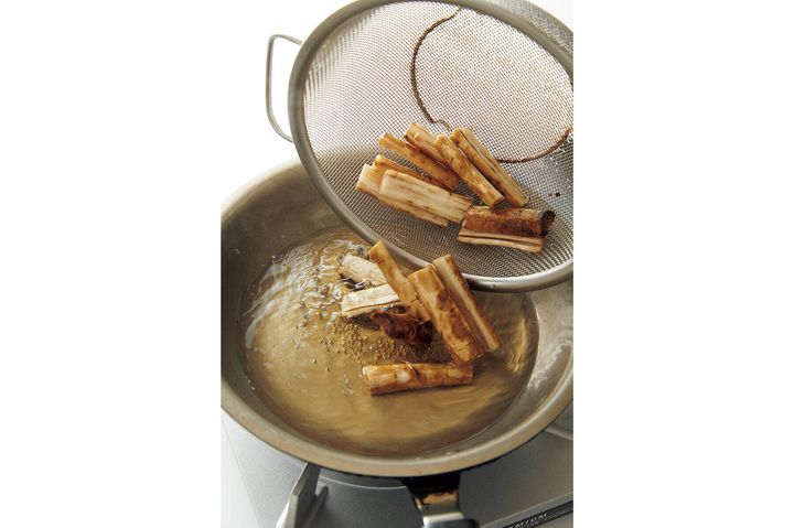 ごぼうを煮る