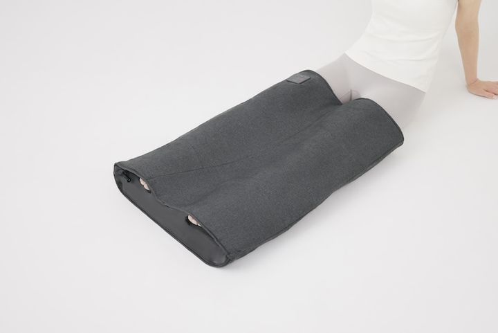 はくだけキュッとリフレ 着用イメージ 足元