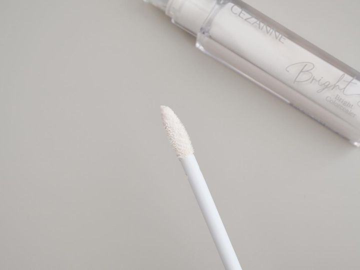 画像: 自然なメリハリは“白”でつくる。影を整える仕込みカラー