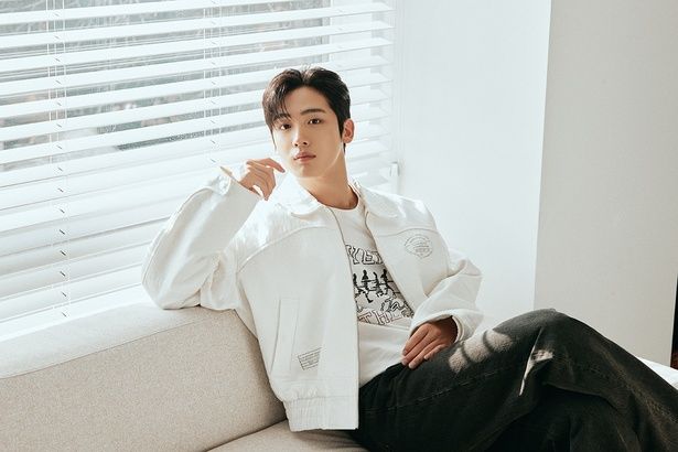 『第4次恋愛革命 ～出会いはエラー：恋はアップデート～』で主演を務めるキム・ヨハン （C）BINGE WORKS & PONY CANYON & STORYMOB All Rights Reserved.