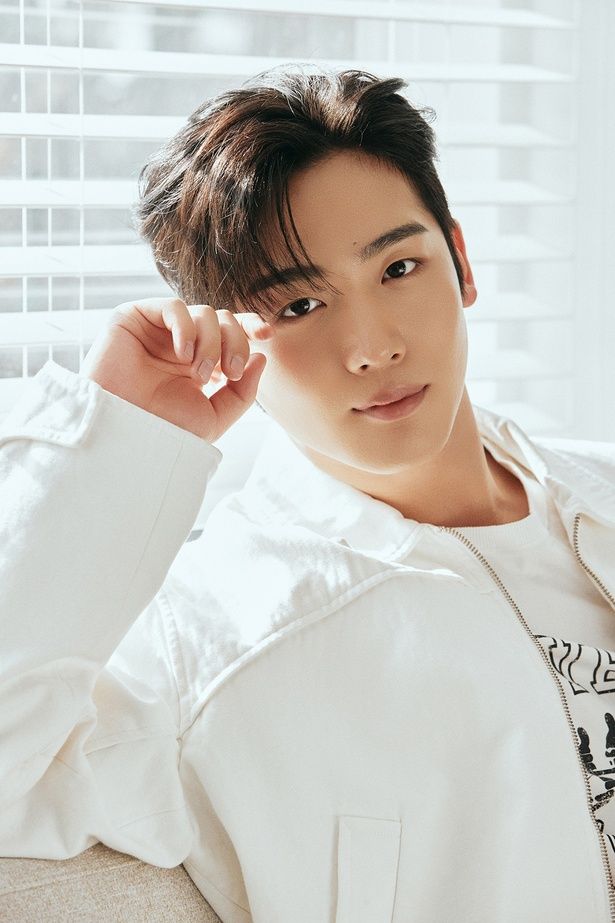 11歳のときにドラマ『善徳女王』にエキストラとして出演しているのだそう！ （C）BINGE WORKS & PONY CANYON & STORYMOB All Rights Reserved.