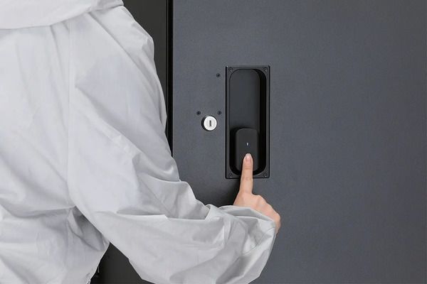 ポスト一体型宅配ボックス「ヴィコスマートDB」に、スマートロック「セサミ」技術採用