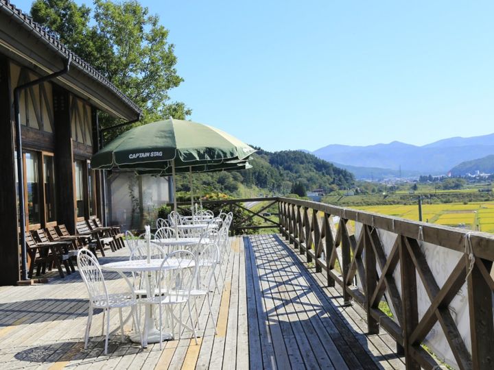 All About ニュース編集部が全国250人を対象に実施した「カップルで行きたい道の駅に関するアンケート」の調査結果から、カップルで行きたいと思う「岩手県の道の駅」ランキングを発表！ 2位「遠野風の丘」を抑えた1位は？