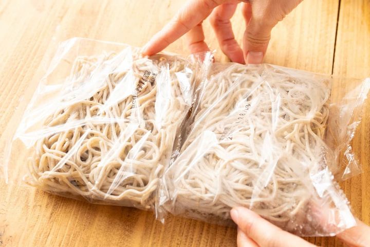 「海老天と揚げ餅の年越しそば」レシピ