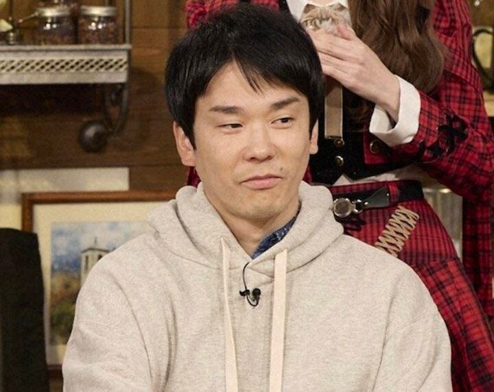 【写真・画像】かまいたち濱家、頭皮の薄毛の進行具合に後輩芸人が心配 1枚目