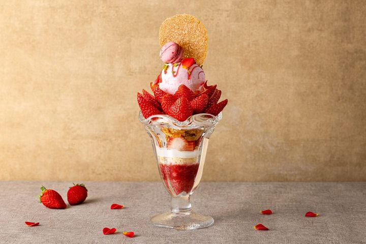 あまおうパフェ