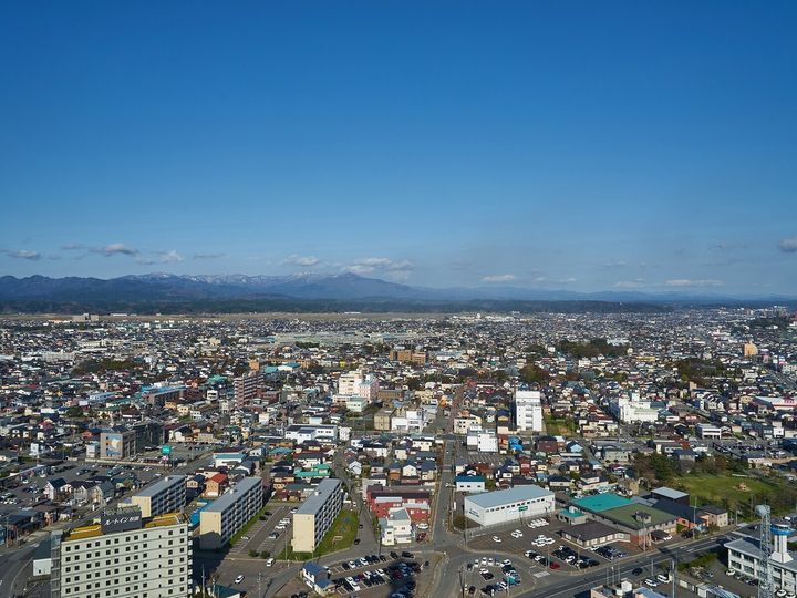 大東建託は、秋田県に住む20歳以上の男女を対象に幸福度調査を実施し、「いい部屋ネット 街の幸福度ランキング2025＜秋田県版＞」を発表。秋田県民が選んだ「街の幸福度（自治体）」ランキングの2位は「秋田市」、では初登場で1位に輝いた自治体は？