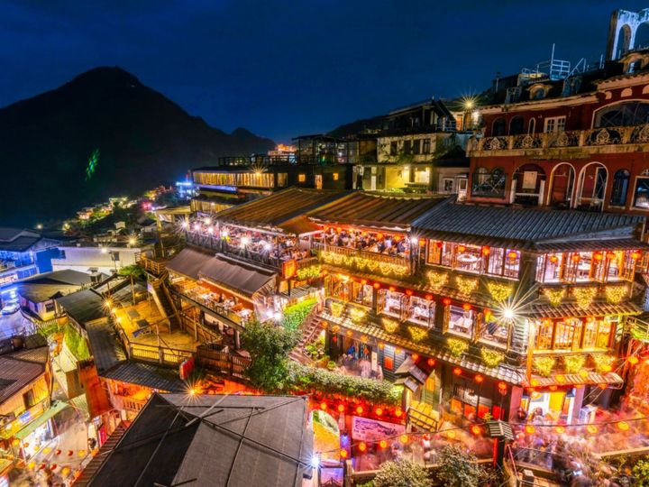 All About ニュース編集部が全国250人を対象に実施した「海外旅行先に関するアンケート」の調査結果から、今だからこそ行きたいと思う「アジアの旅行先」ランキングを発表！ 2位「台湾」を抑えた1位は？