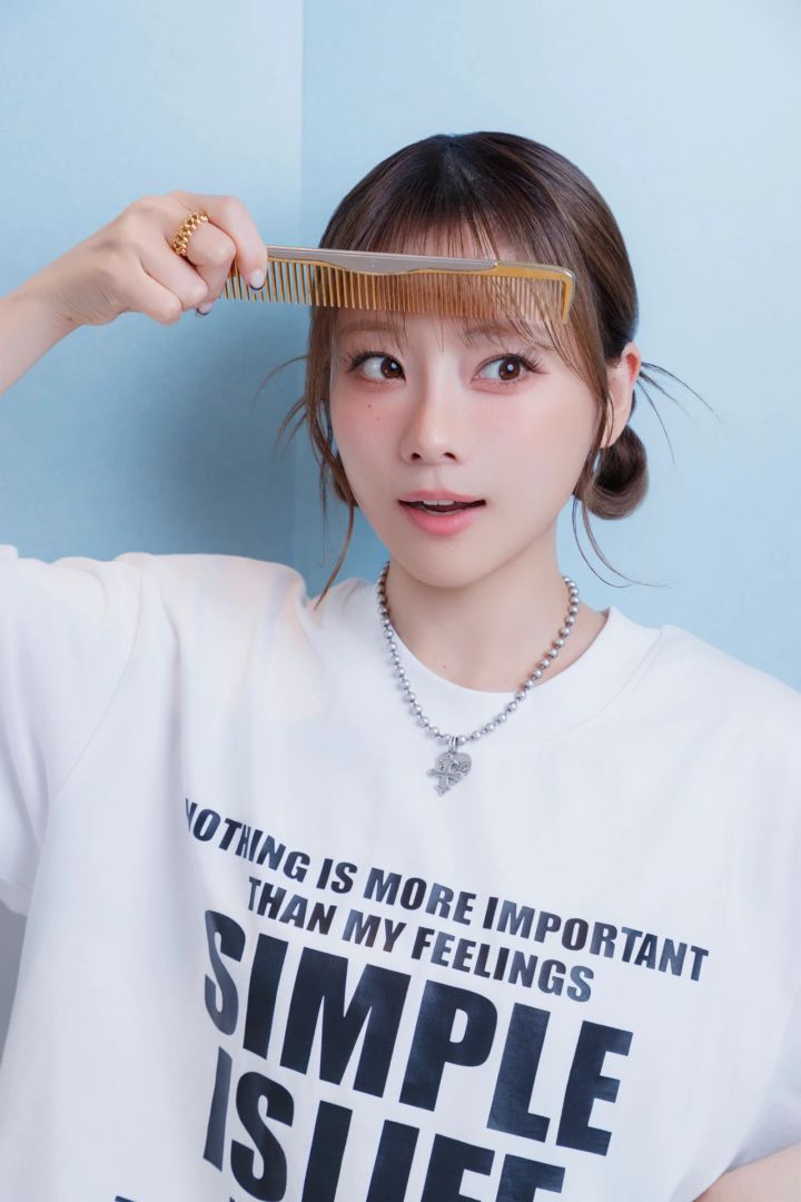 重盛さと美 美容 愛用コスメ クシ ラブクロム PGスタイリングコーム