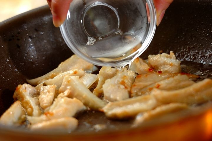 軟骨のガーリック炒めの作り方3